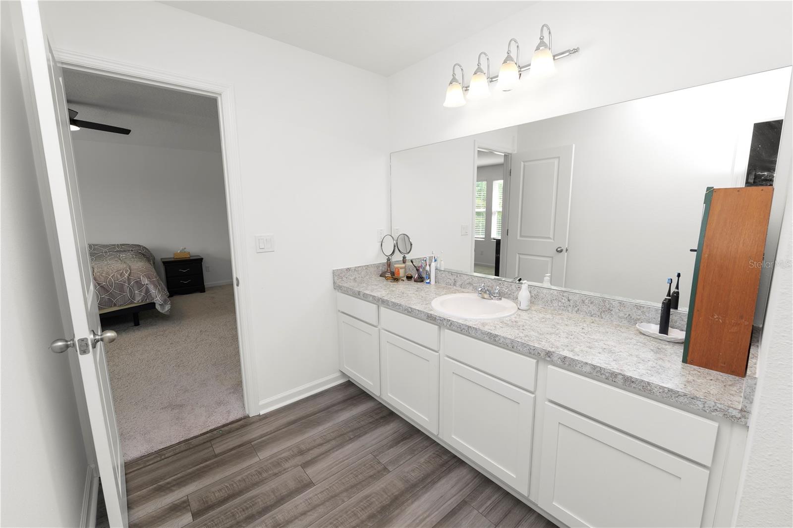 Image 13 of 32 For 11530 Adam Lee Way