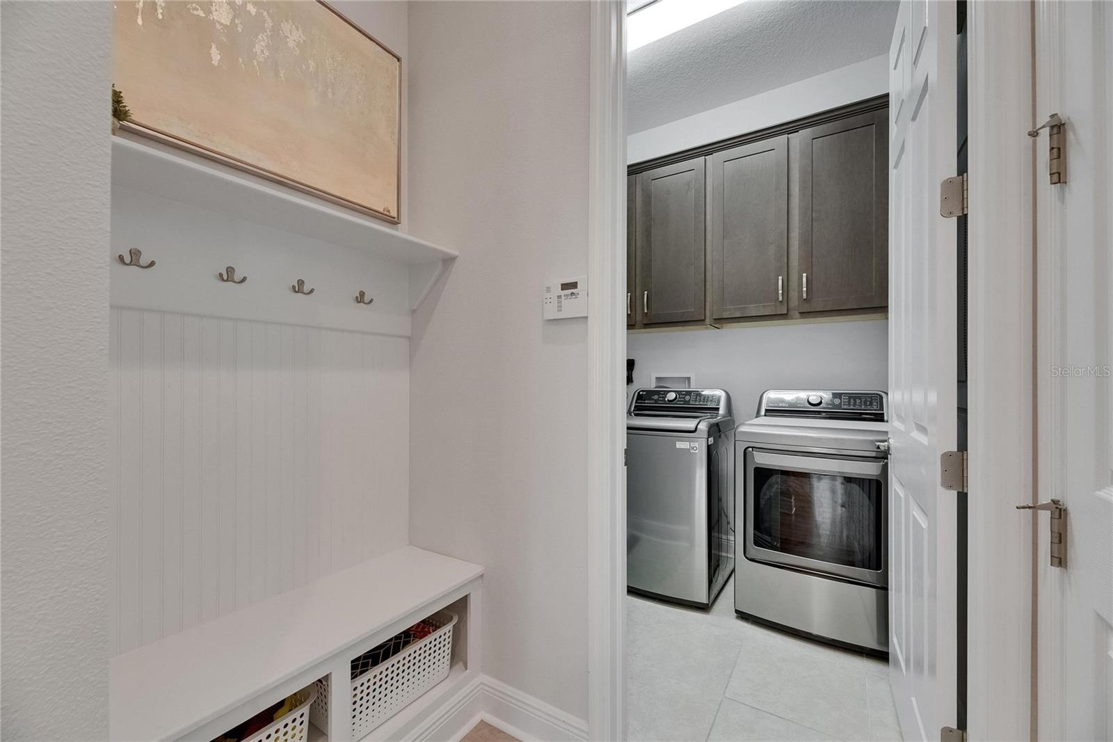 Listing photo id 16 for 7420 Paradiso Drive