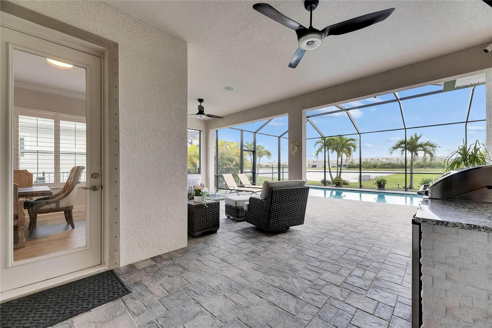 Listing photo id 57 for 7420 Paradiso Drive
