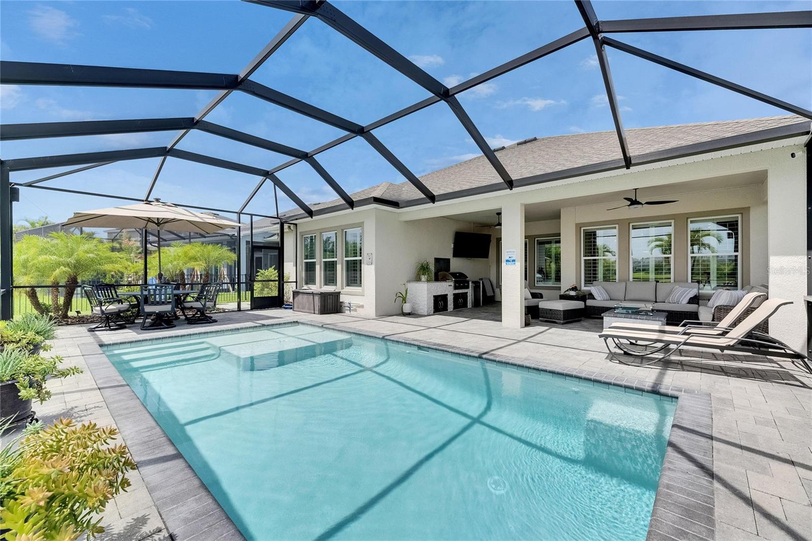 Listing photo id 67 for 7420 Paradiso Drive