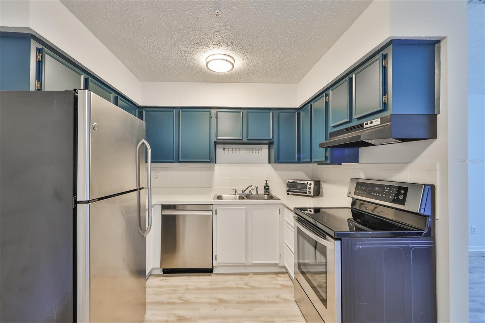 Image 10 of 32 For 1045 Apollo Beach Boulevard B