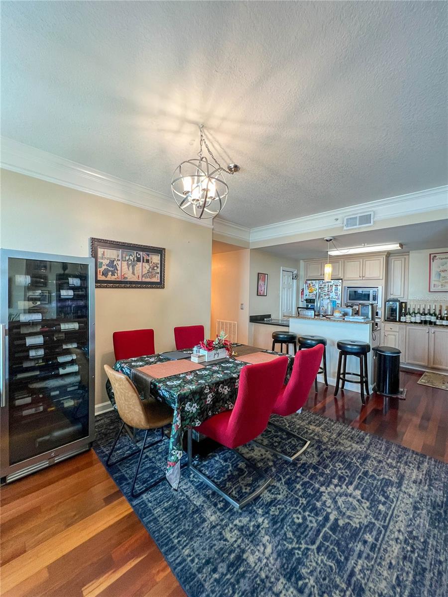 Listing photo id 14 for 345 Bayshore Boulevard 1807
