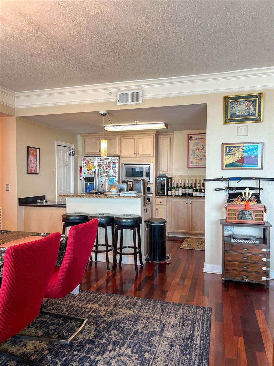 Listing photo id 15 for 345 Bayshore Boulevard 1807