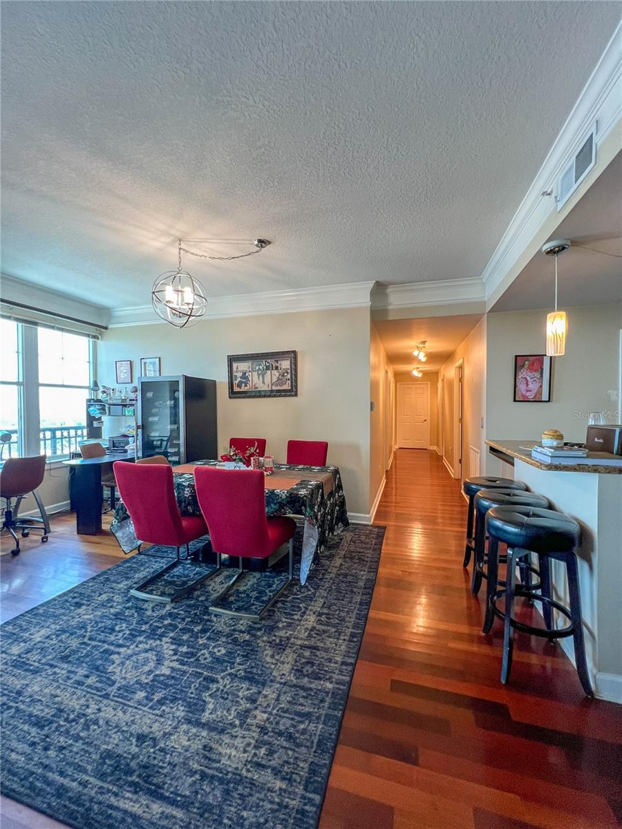 Listing photo id 18 for 345 Bayshore Boulevard 1807