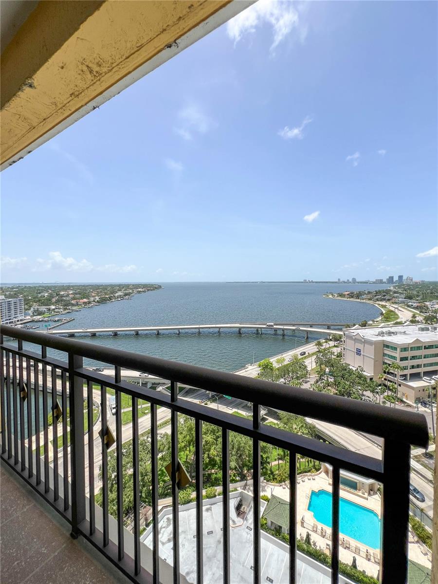 Listing photo id 21 for 345 Bayshore Boulevard 1807
