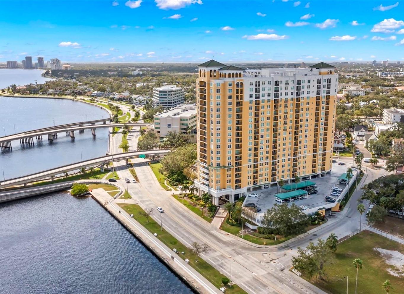 Listing photo id 34 for 345 Bayshore Boulevard 1807
