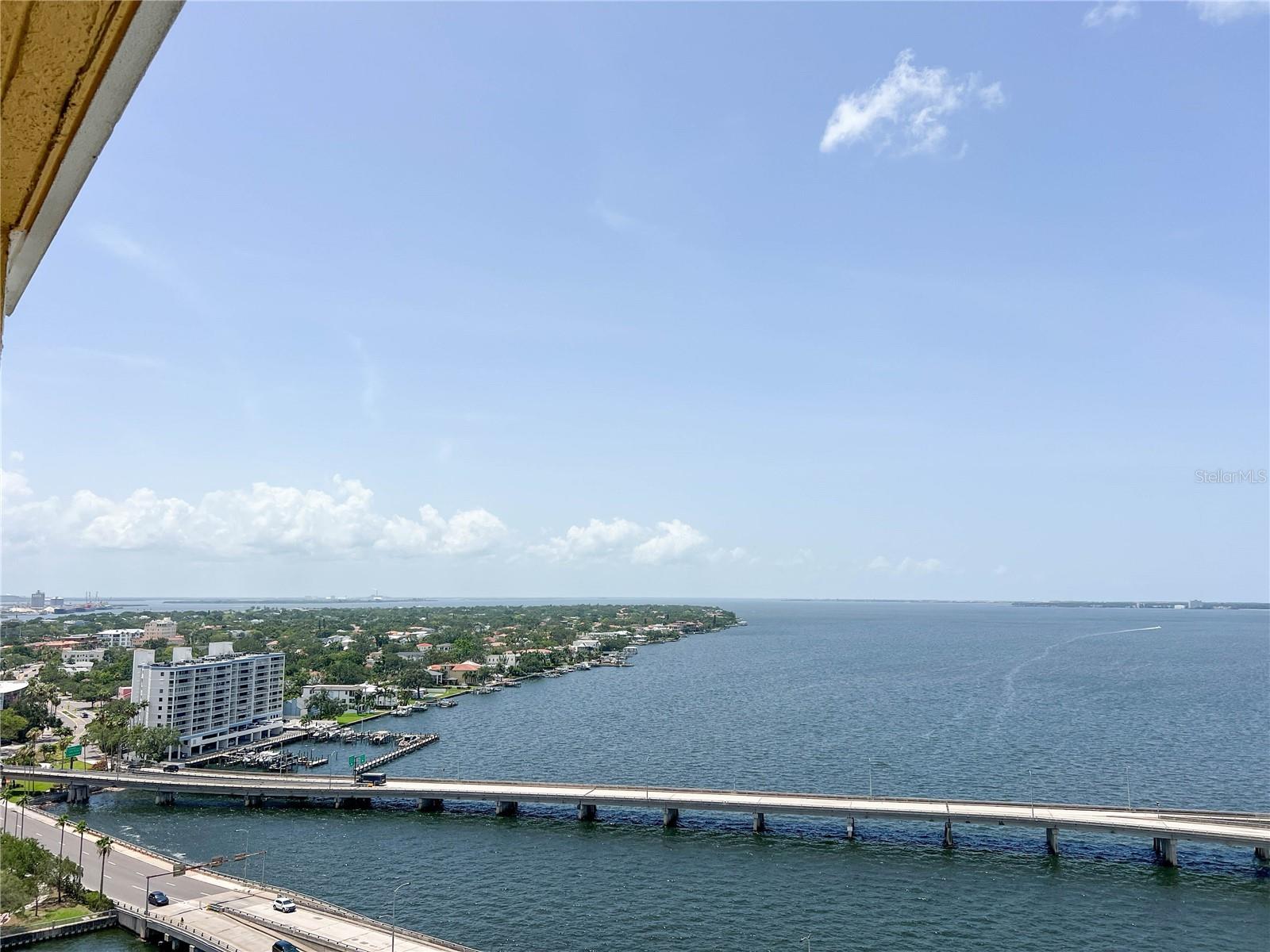 Listing photo id 37 for 345 Bayshore Boulevard 1807