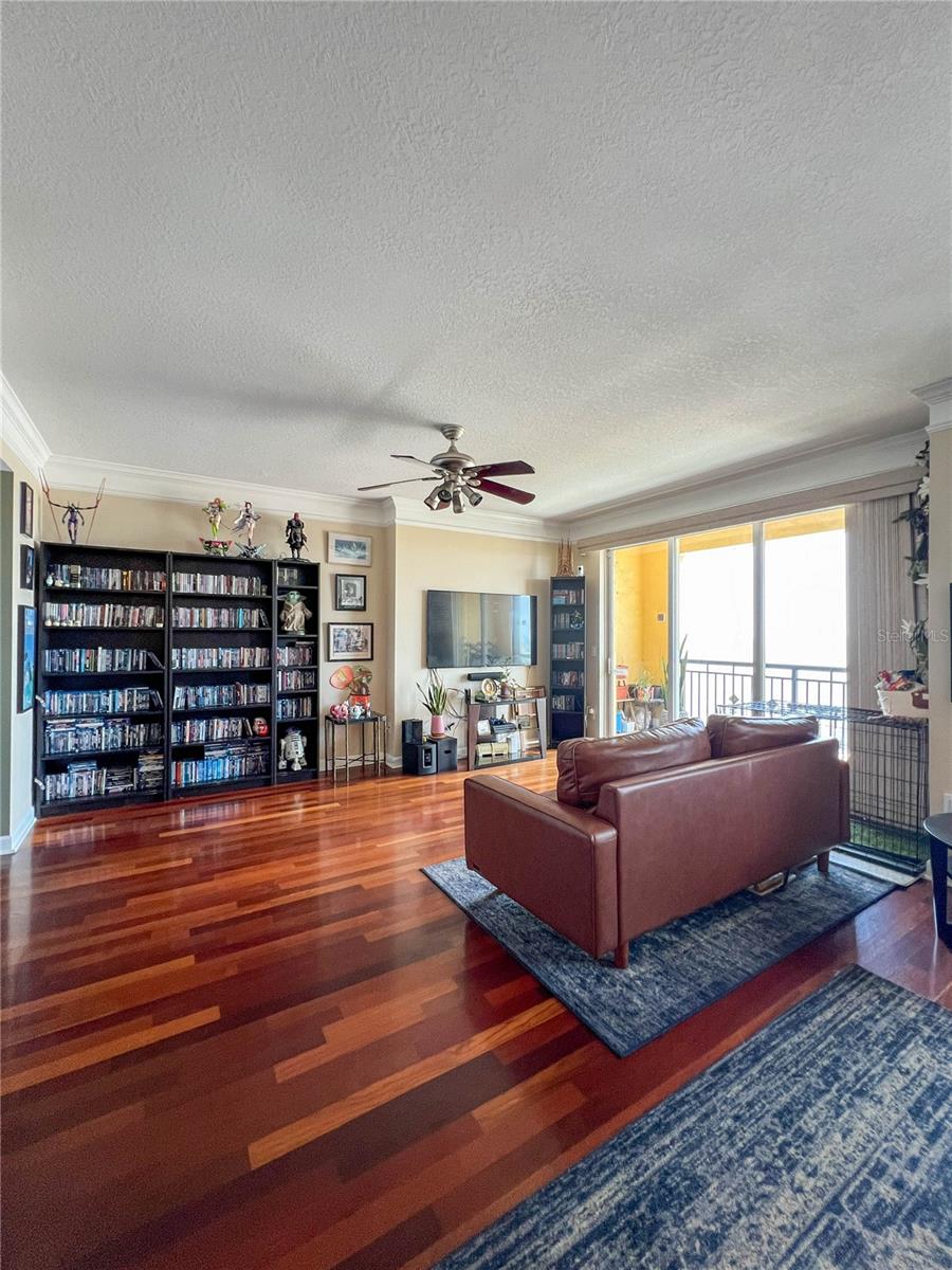 Listing photo id 4 for 345 Bayshore Boulevard 1807