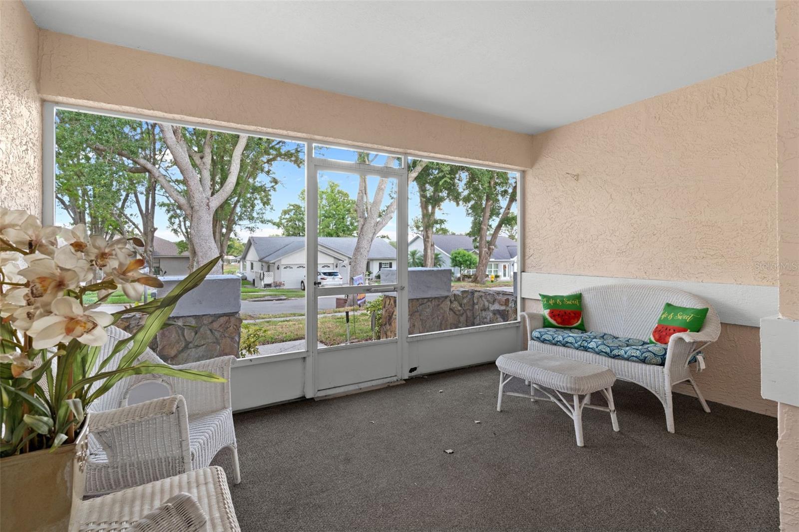Image 2 of 30 For 1218 Gillespie Drive N