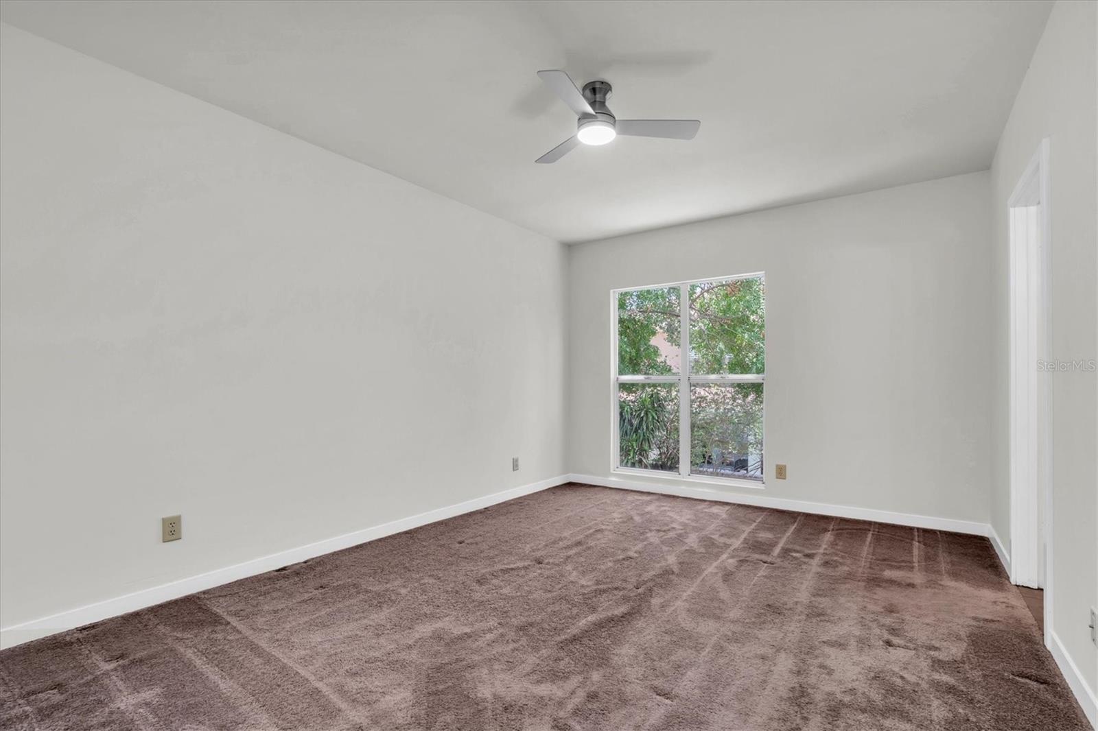 Listing photo id 13 for 3412 San Juan Street A
