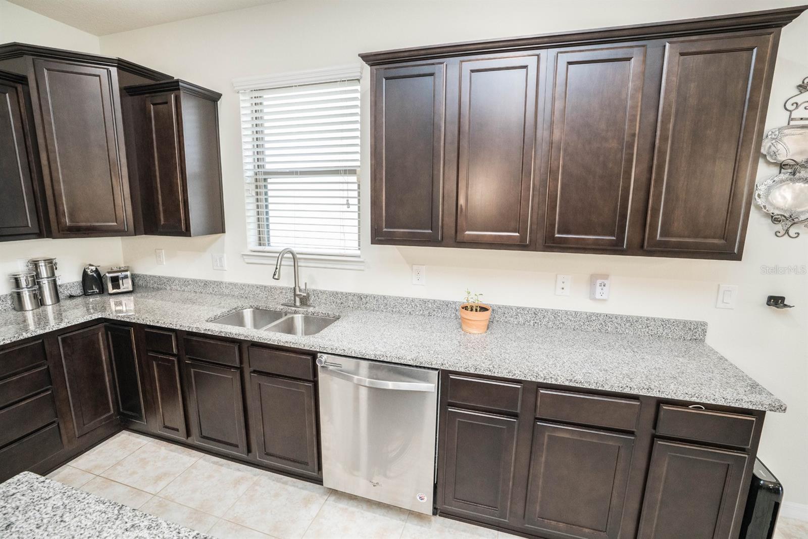 Image 12 of 56 For 5003 Wabash Place