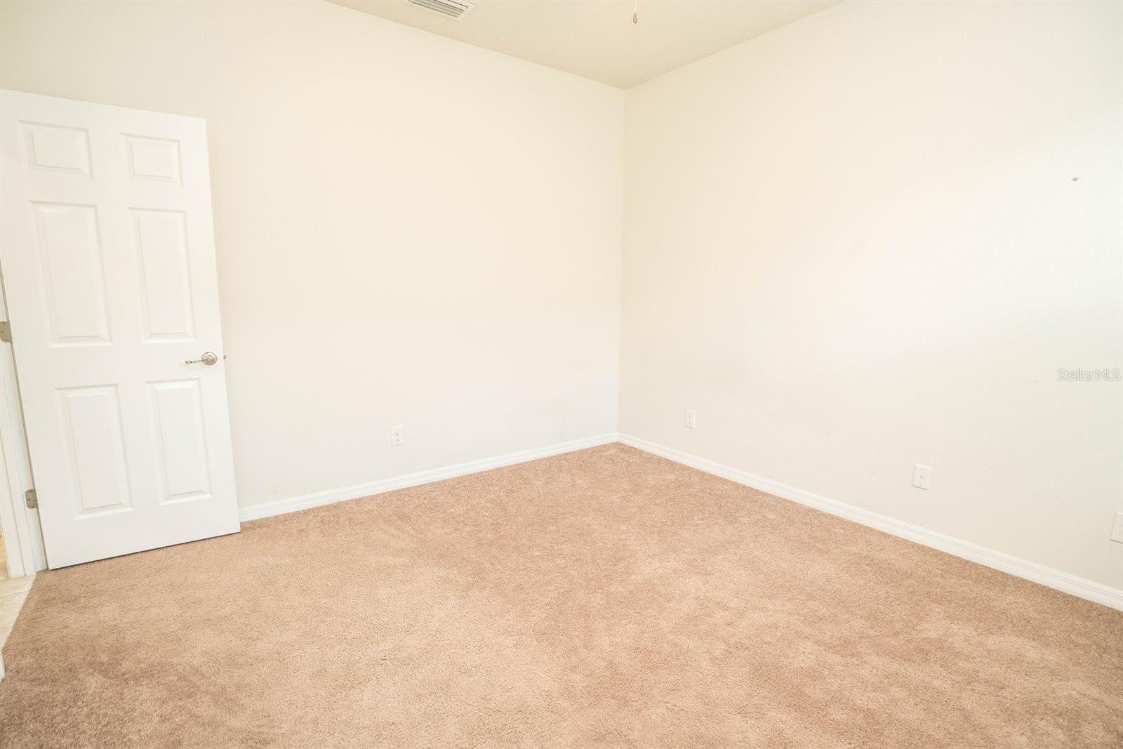Image 36 of 56 For 5003 Wabash Place