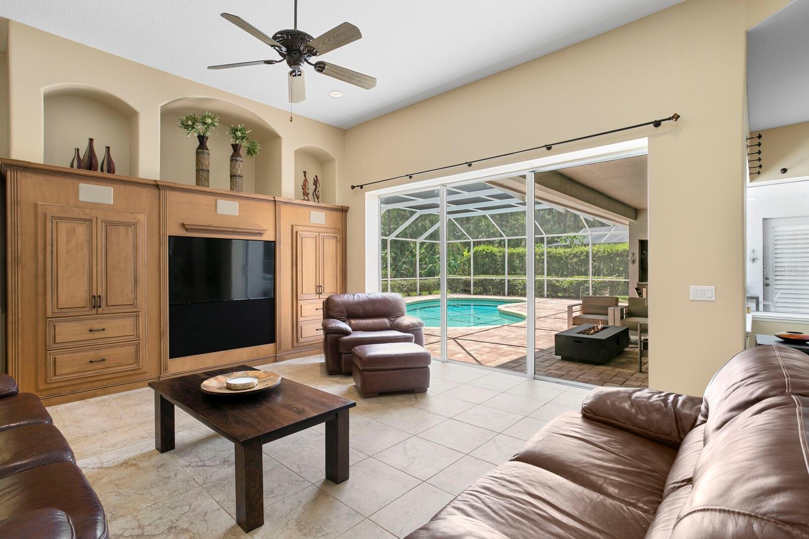 Image 14 of 76 For 17818 Arbor Greene Drive
