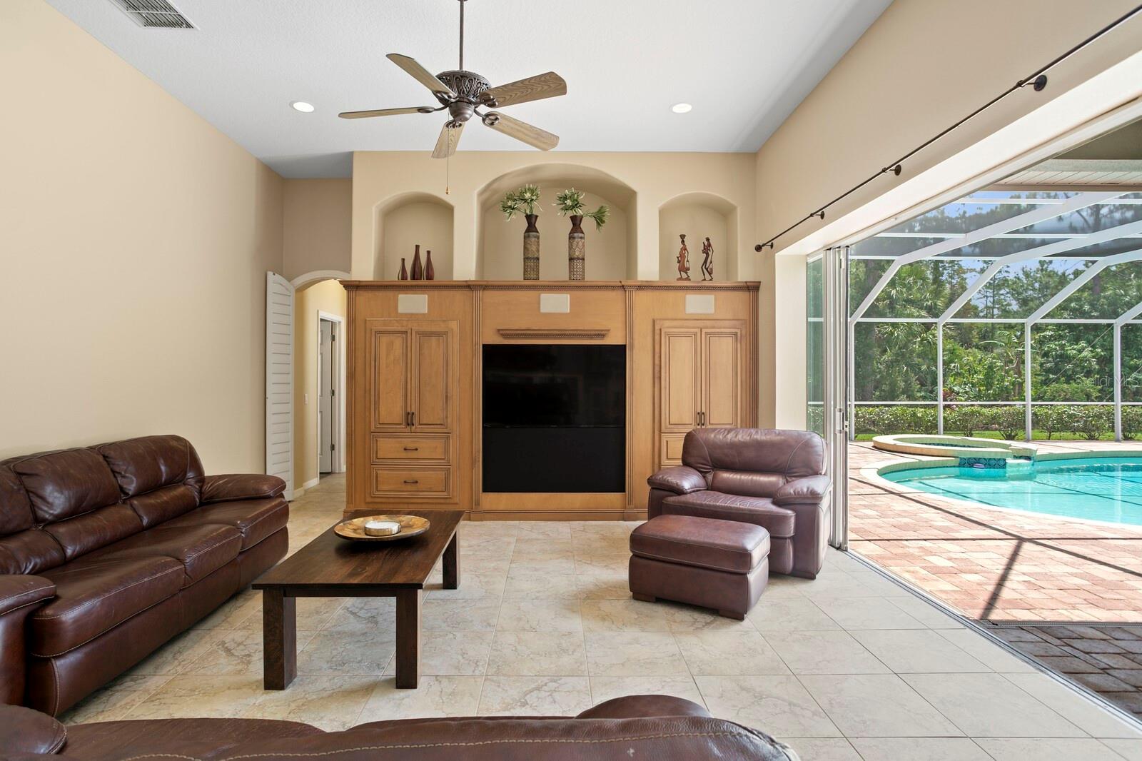 Image 17 of 76 For 17818 Arbor Greene Drive