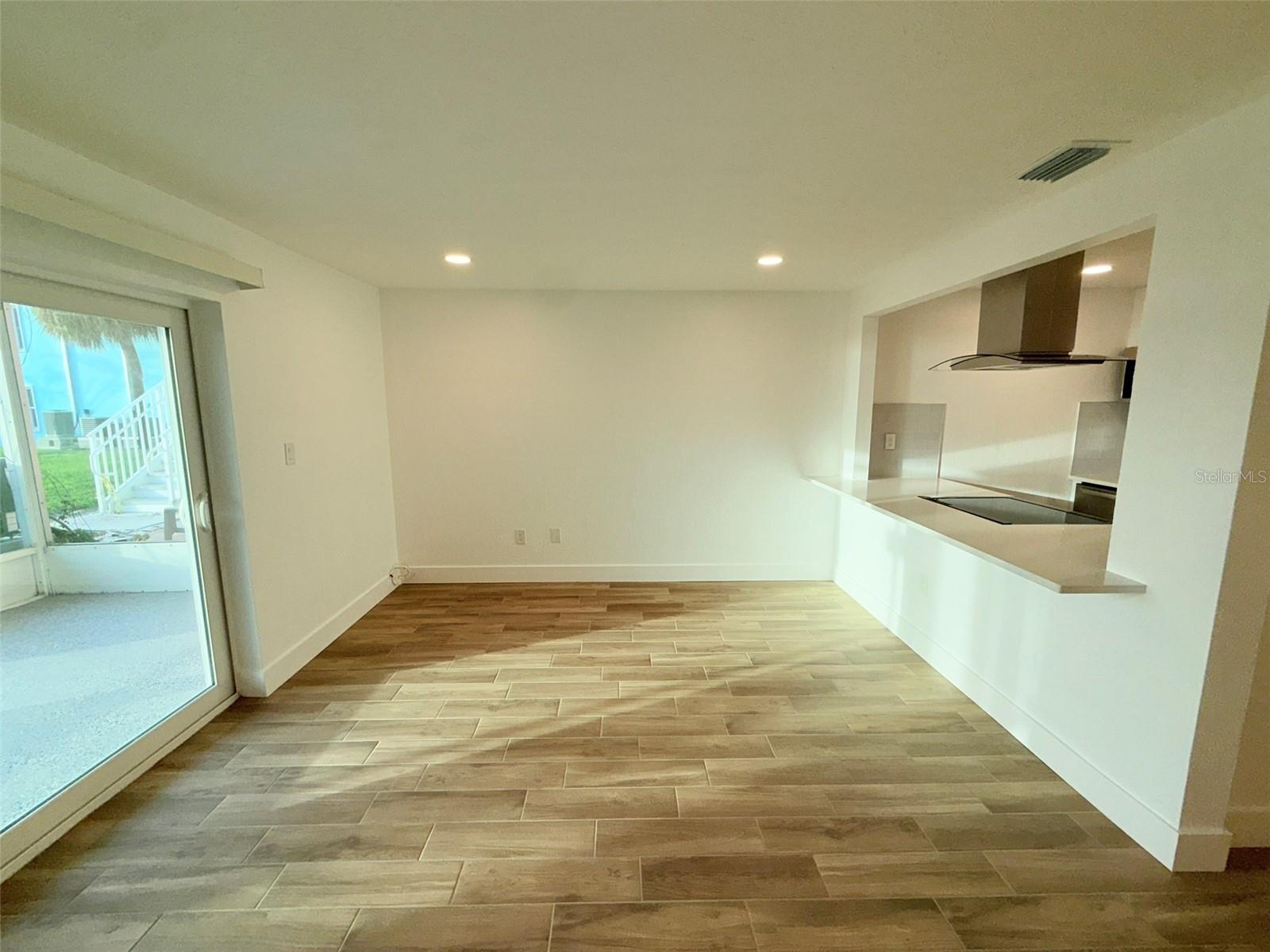 Image 10 of 66 For 3715 42nd Way S 61b