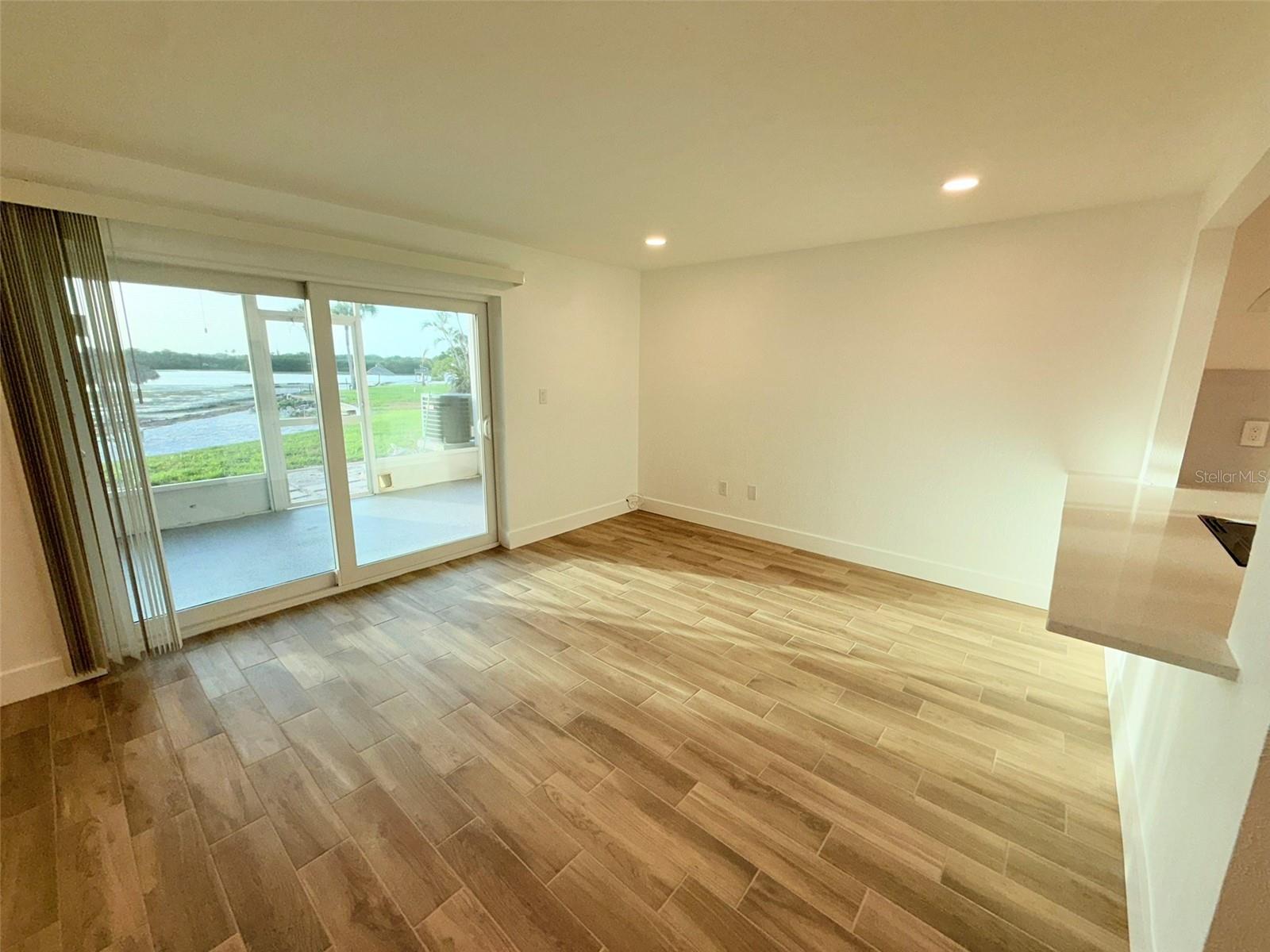 Image 3 of 66 For 3715 42nd Way S 61b