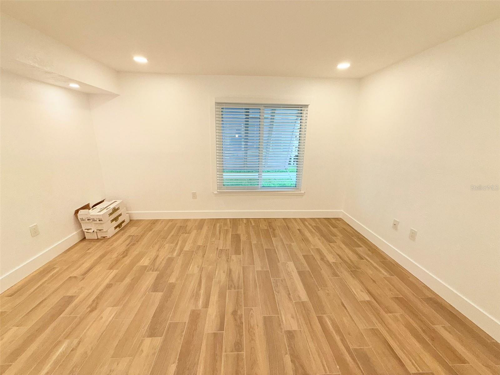 Image 34 of 66 For 3715 42nd Way S 61b