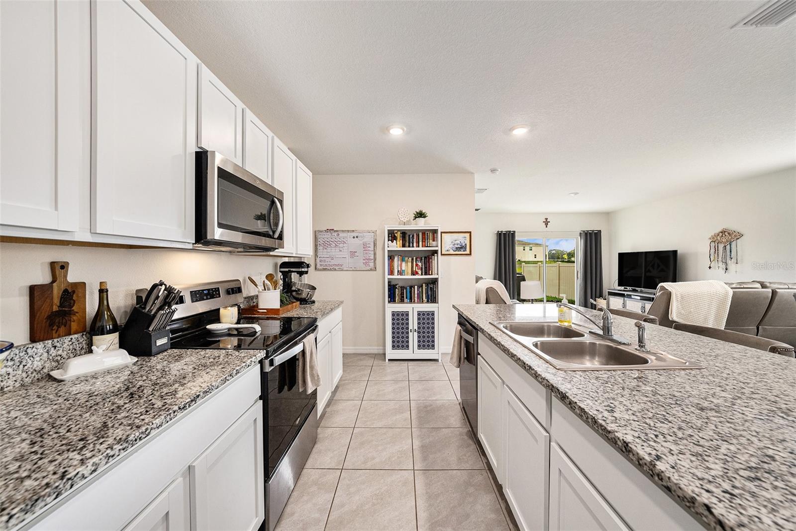 Image 10 of 25 For 3528 Maple Grove Way