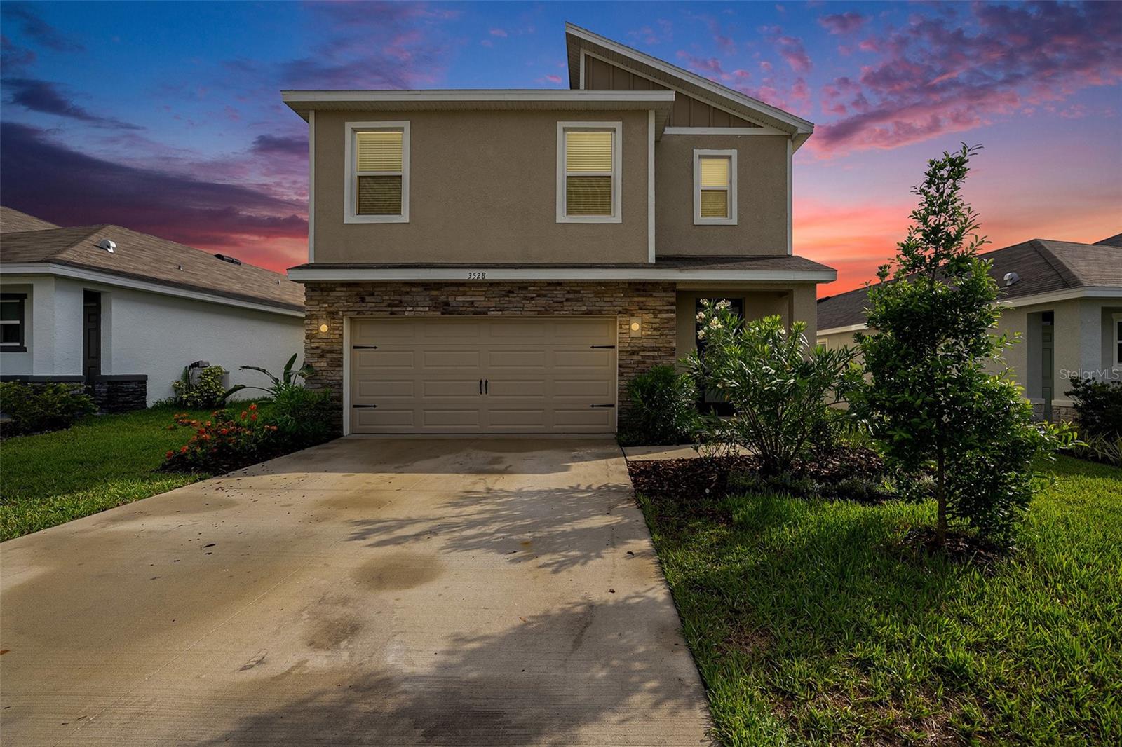 Image 3 of 25 For 3528 Maple Grove Way