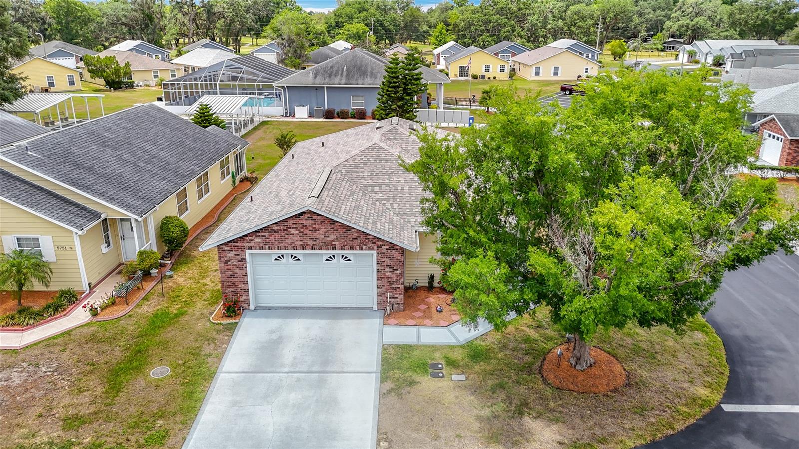 Image 5 of 72 For 5755 Yorkshire Drive