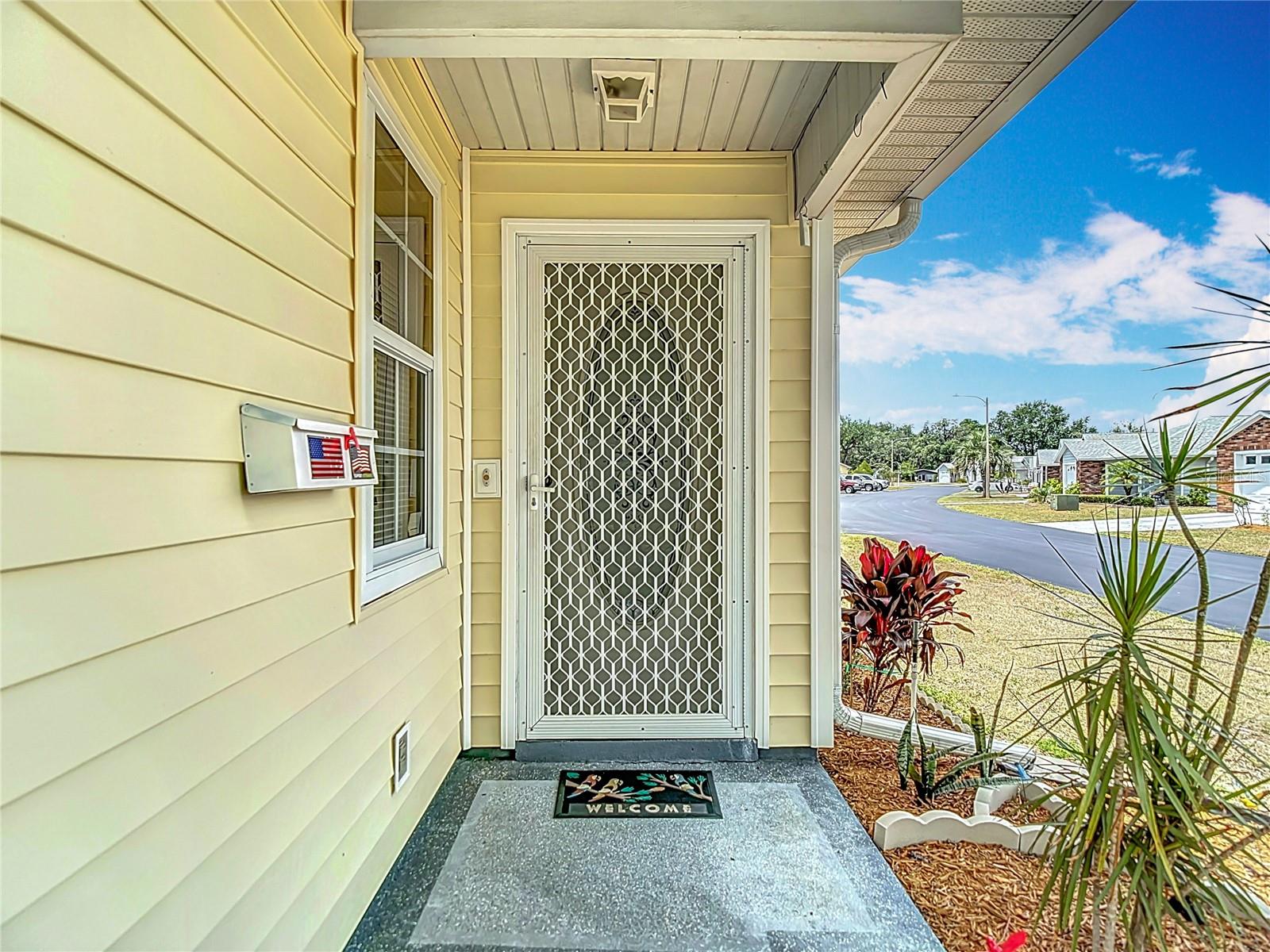 Image 7 of 72 For 5755 Yorkshire Drive
