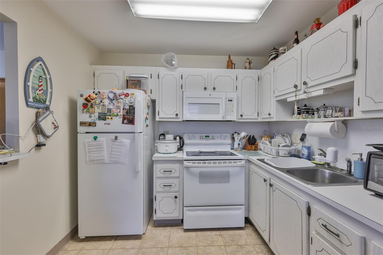 Image 11 of 55 For 301 Kings Boulevard 130