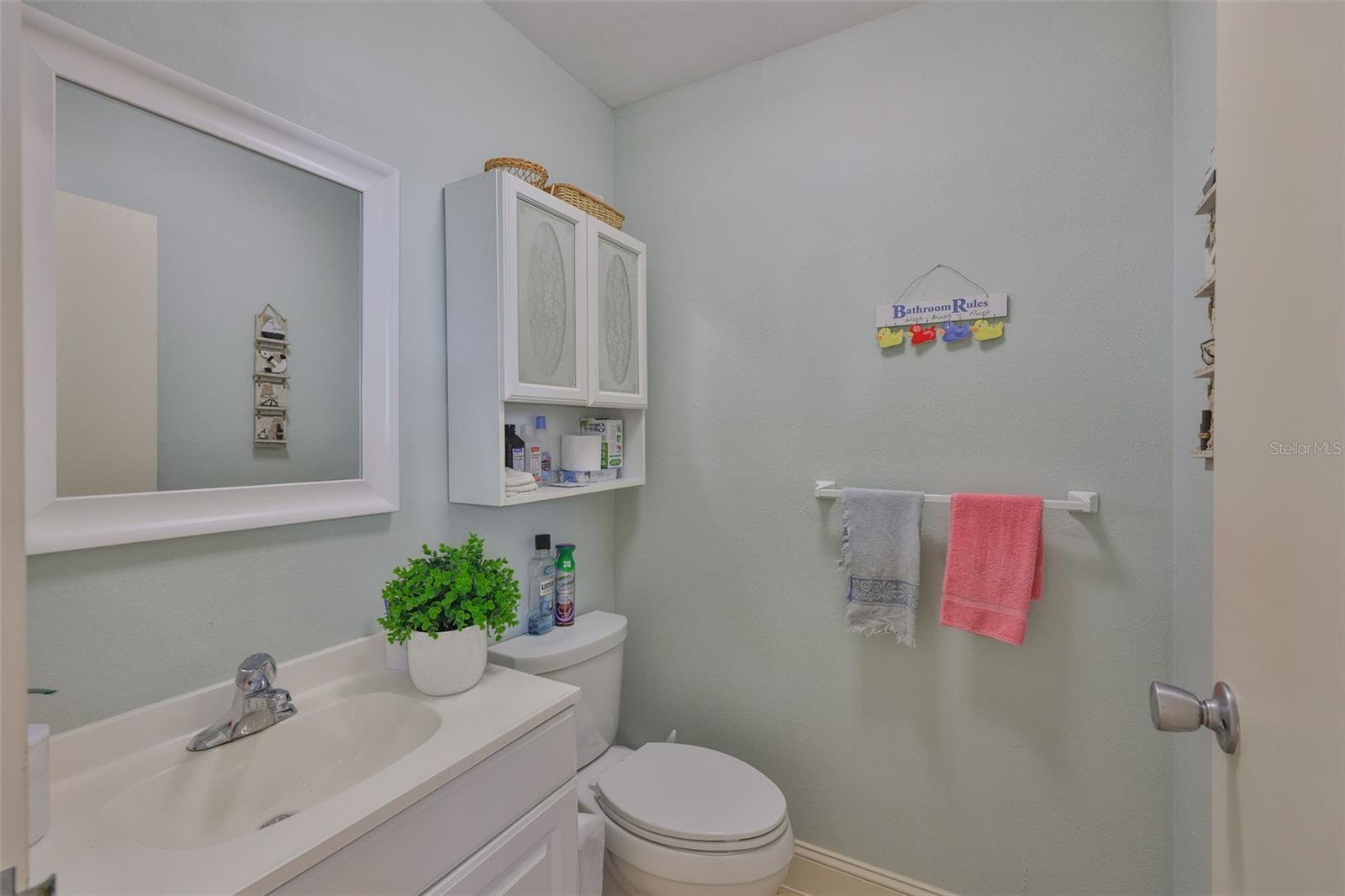 Image 14 of 55 For 301 Kings Boulevard 130