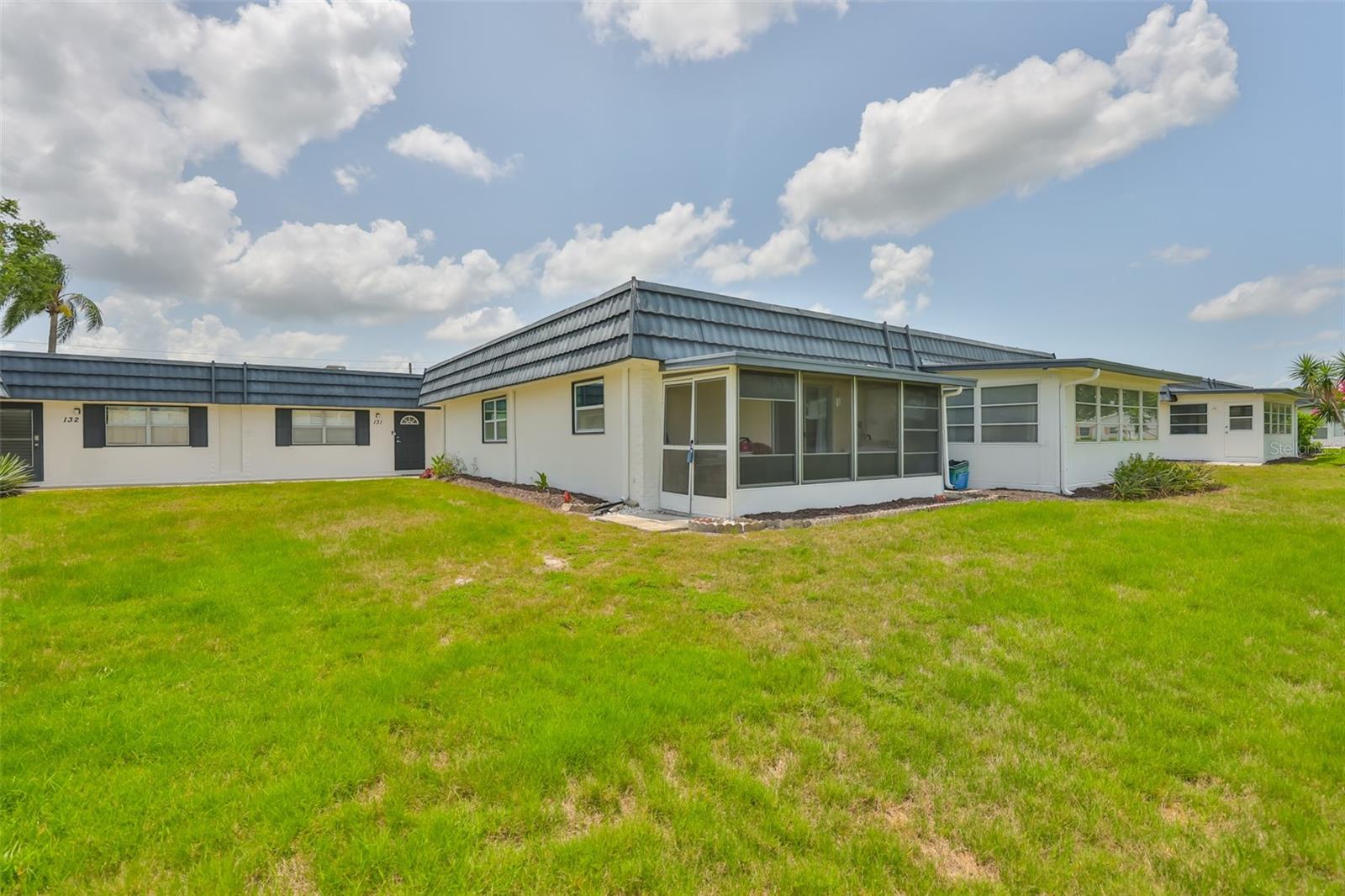Image 20 of 55 For 301 Kings Boulevard 130