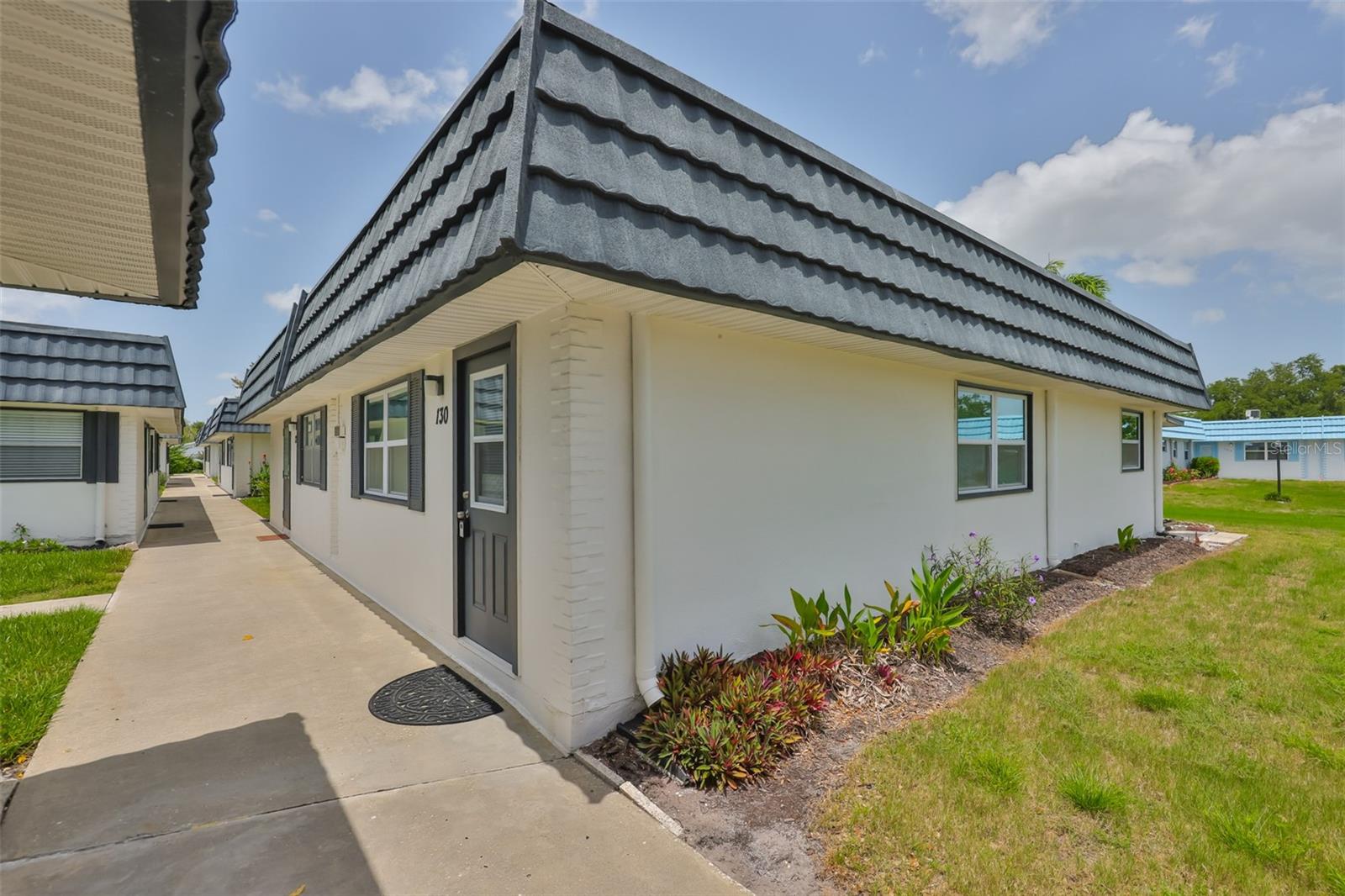 Image 3 of 55 For 301 Kings Boulevard 130