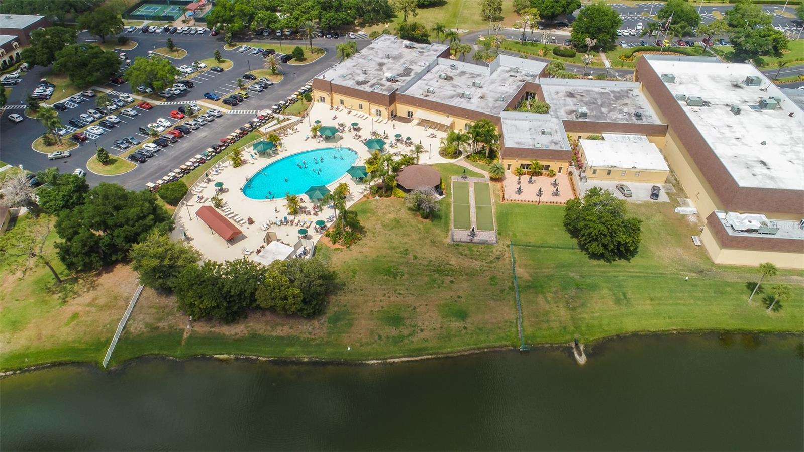 Image 42 of 55 For 301 Kings Boulevard 130