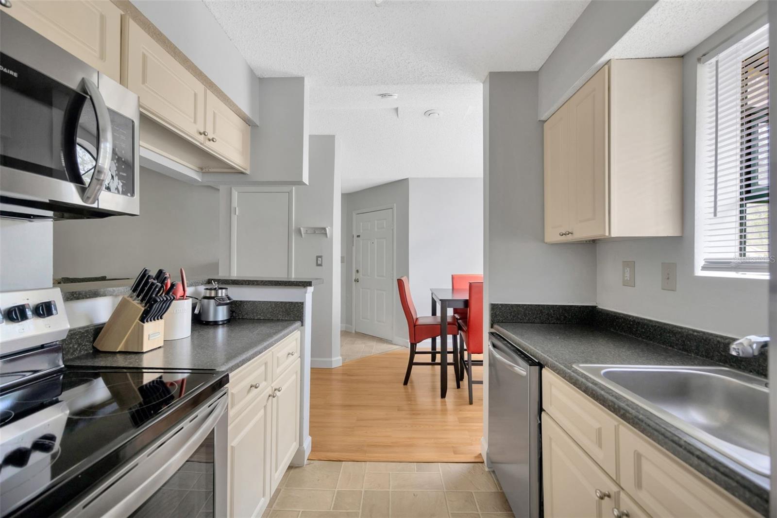 Image 10 of 26 For 8647 Mallard Reserve Drive 205
