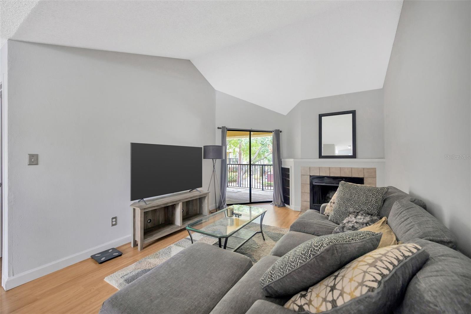 Image 16 of 26 For 8647 Mallard Reserve Drive 205