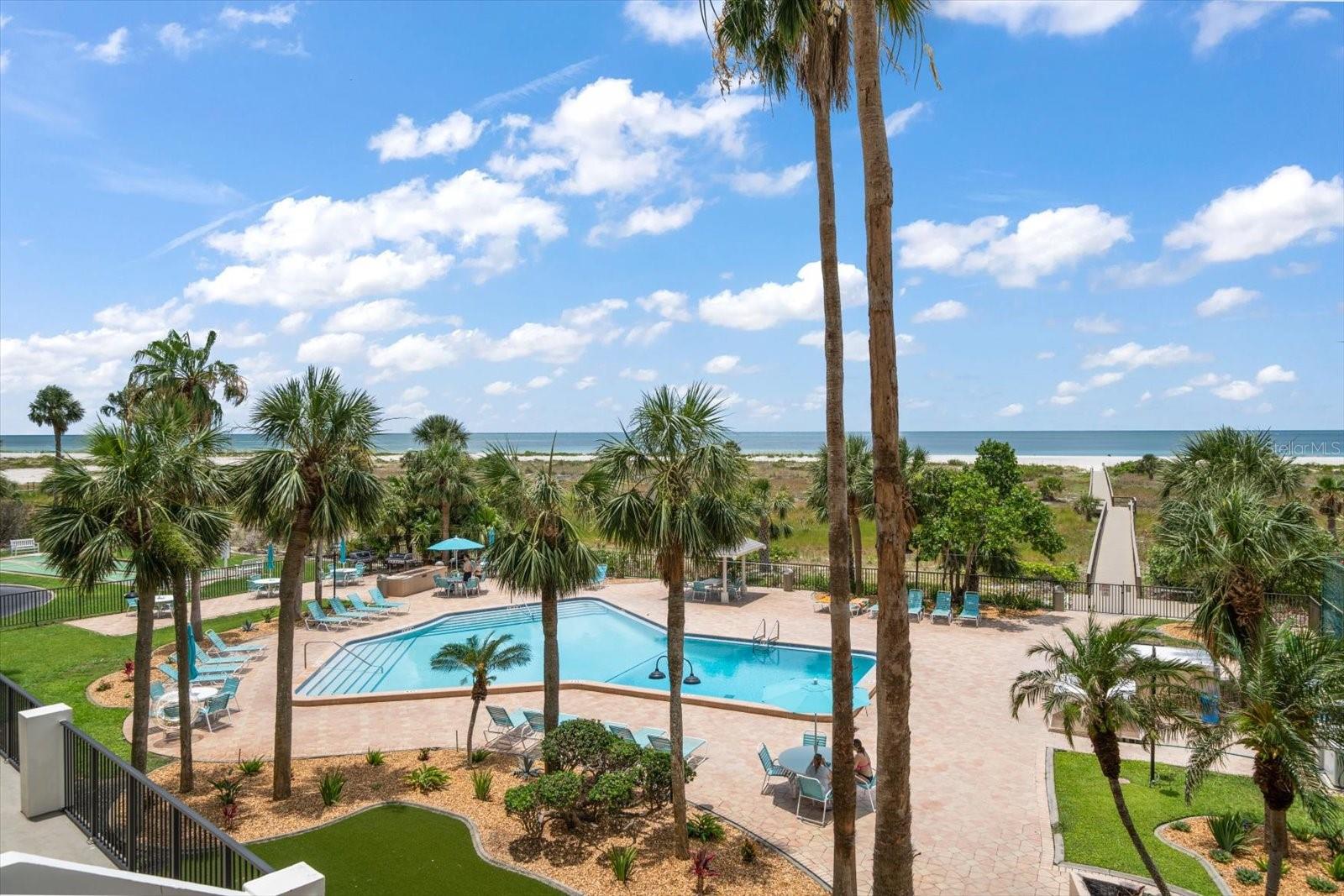 Image 21 of 53 For 1230 Gulf Boulevard 304