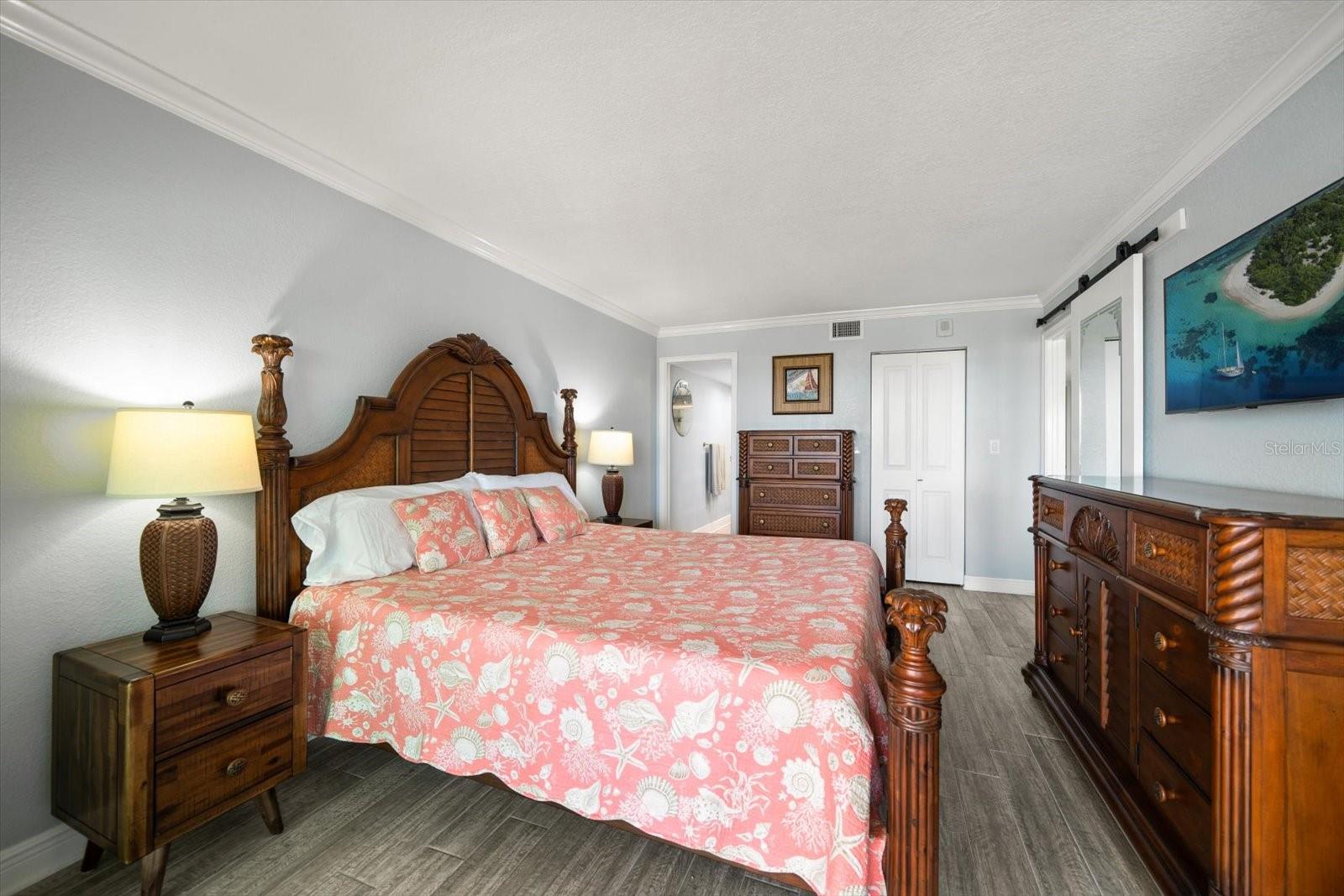 Image 22 of 53 For 1230 Gulf Boulevard 304