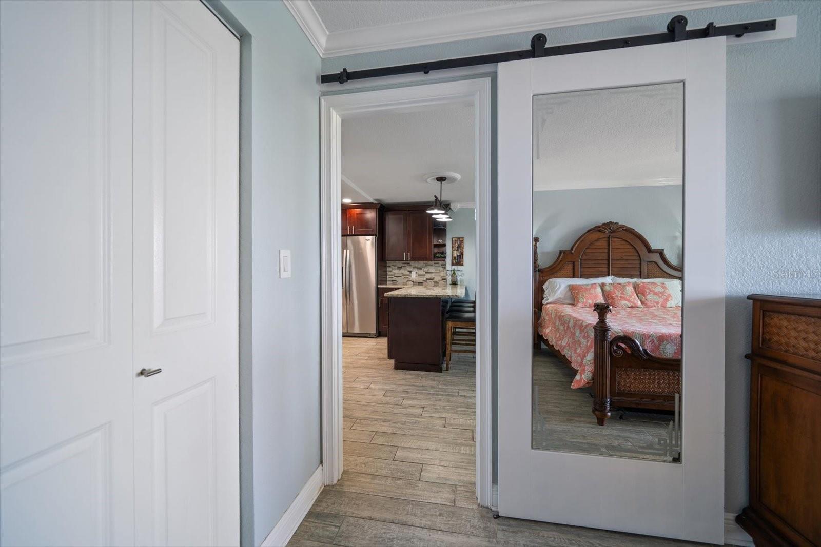Image 23 of 53 For 1230 Gulf Boulevard 304