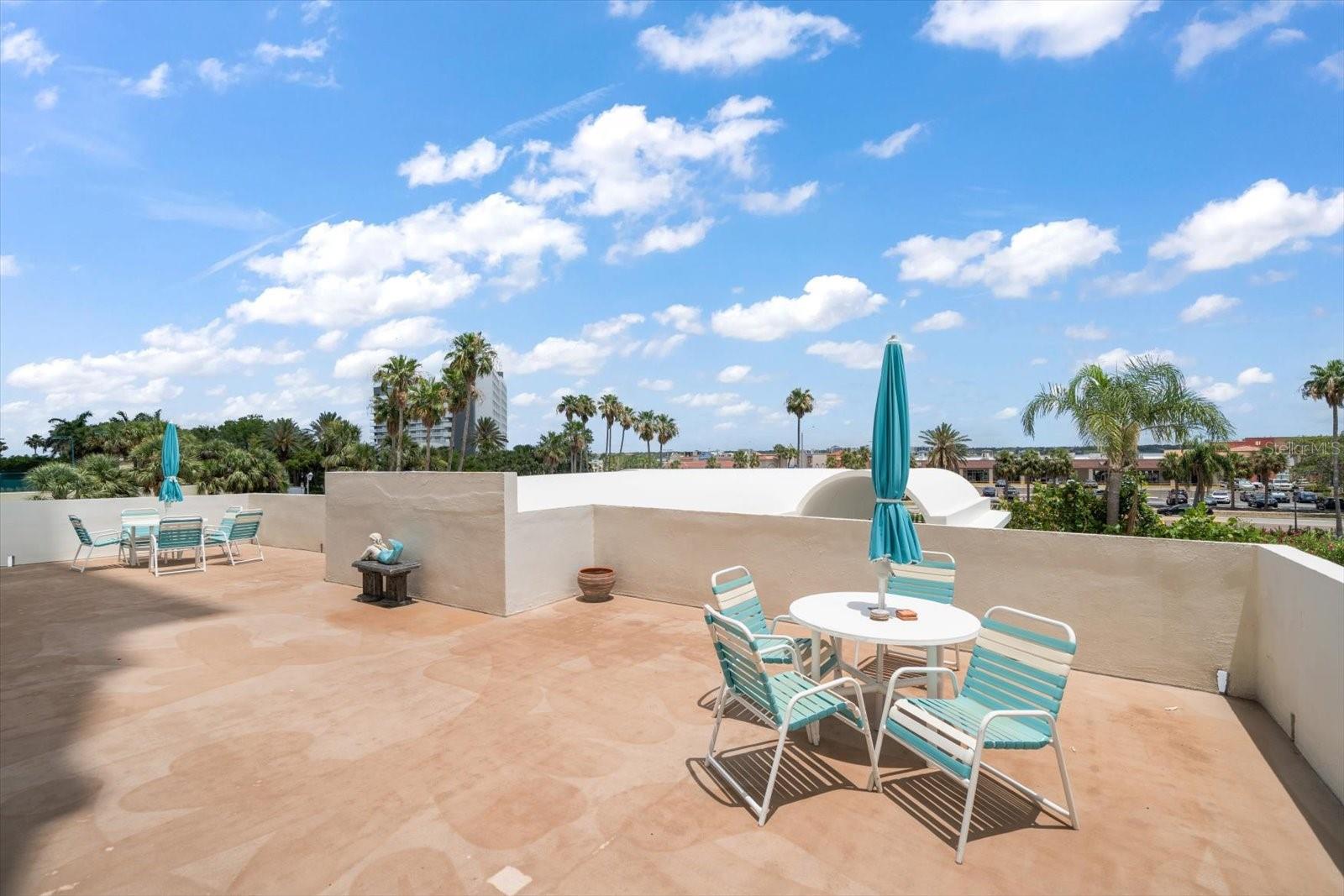 Image 41 of 53 For 1230 Gulf Boulevard 304