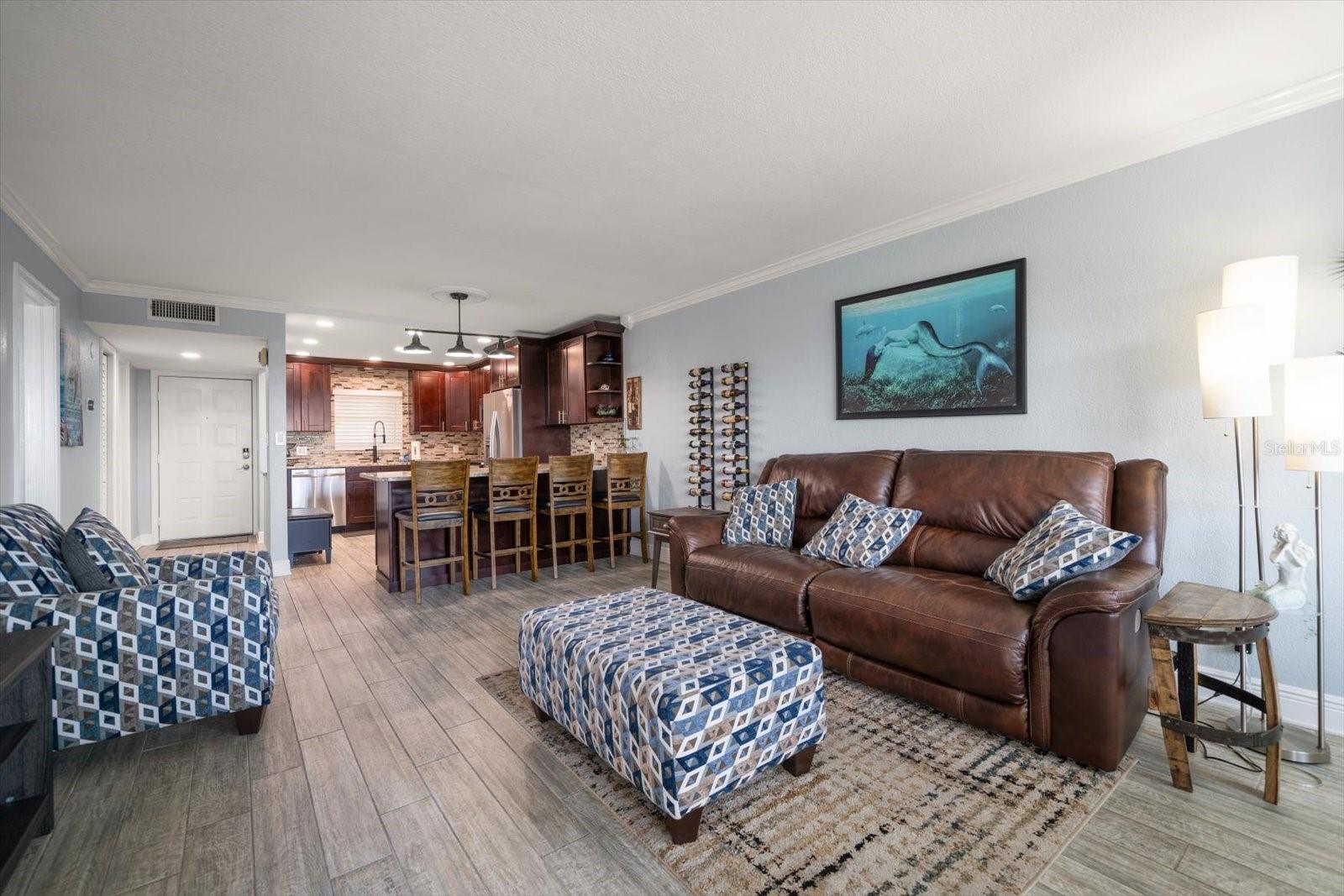 Image 6 of 53 For 1230 Gulf Boulevard 304