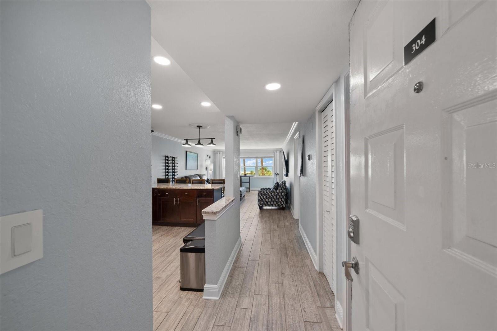 Image 8 of 53 For 1230 Gulf Boulevard 304