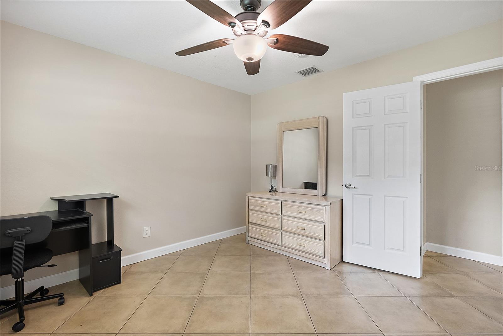 Image 17 of 31 For 11029 Clay Pit Road