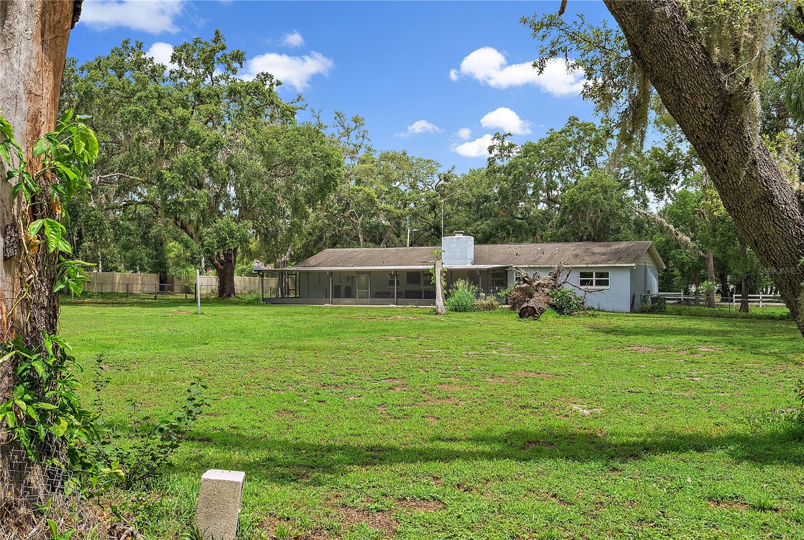 Image 27 of 31 For 11029 Clay Pit Road