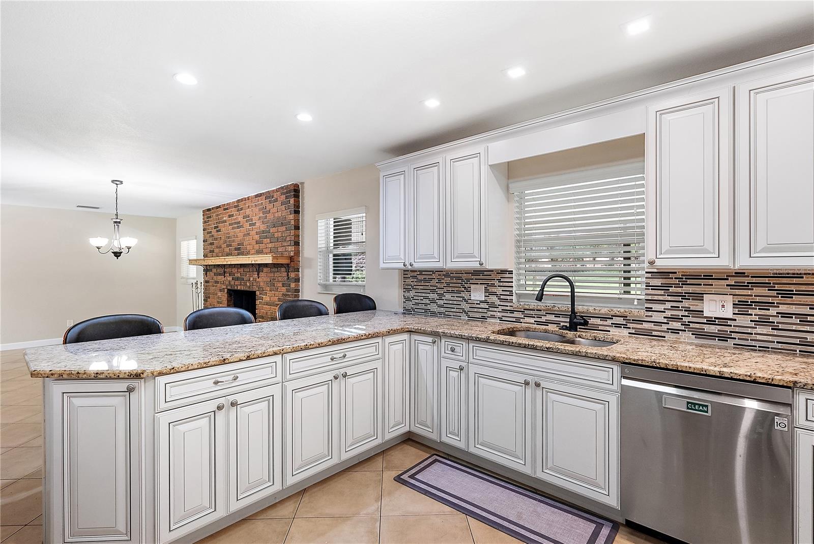 Image 3 of 31 For 11029 Clay Pit Road