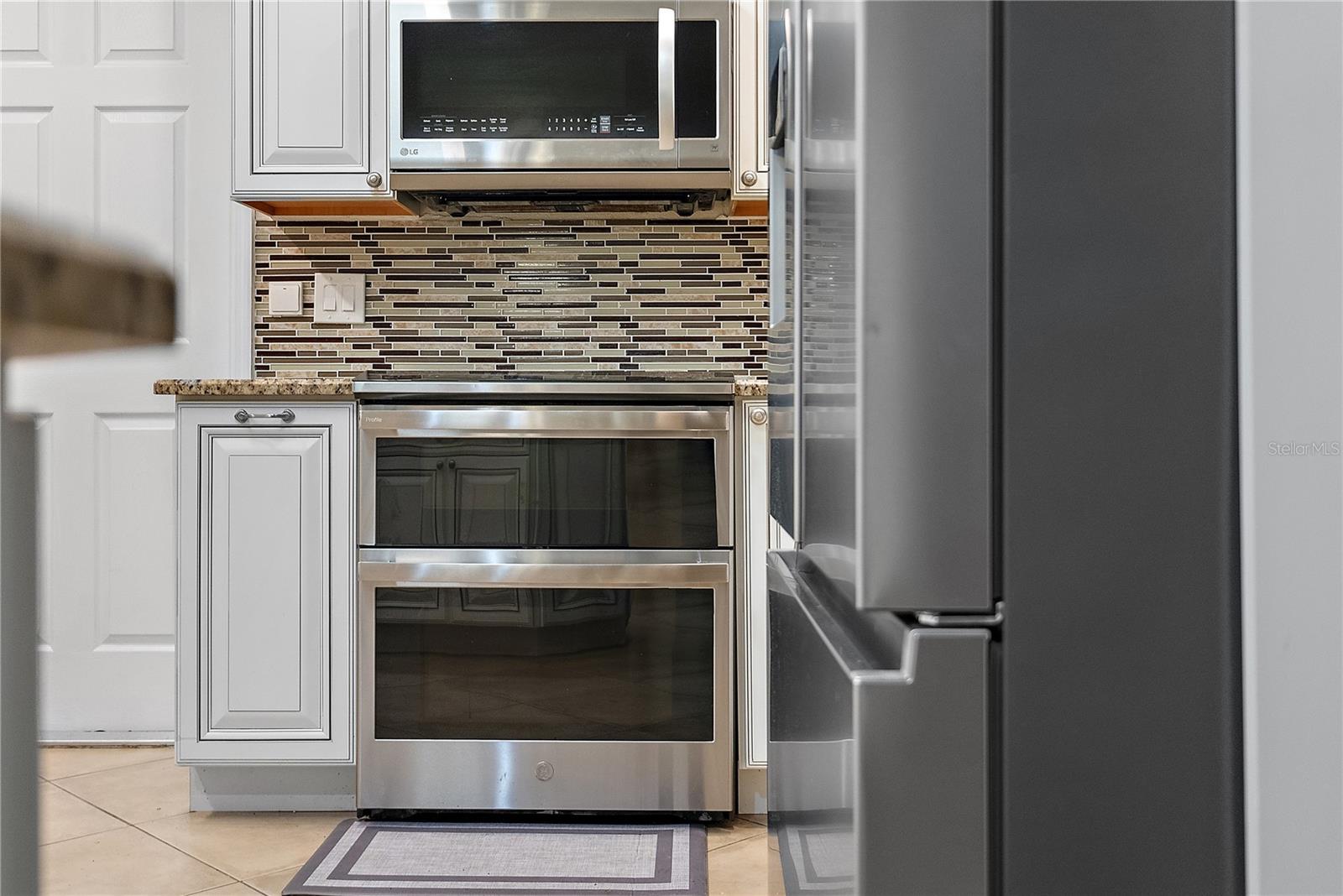 Image 4 of 31 For 11029 Clay Pit Road