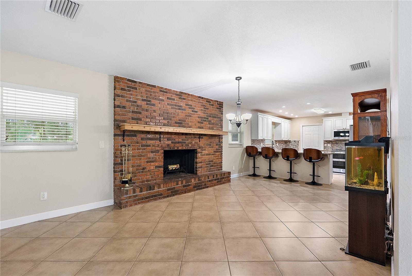 Image 7 of 31 For 11029 Clay Pit Road