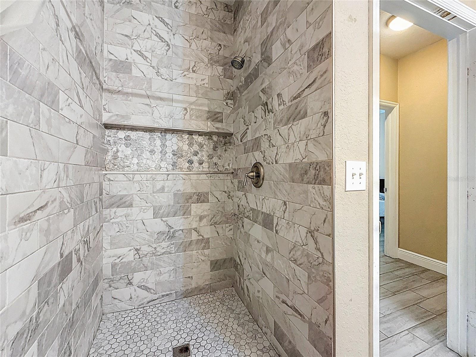 Image 11 of 37 For 4221 Spruce Street 2218