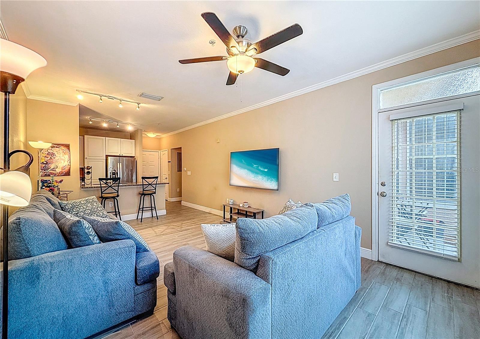 Image 20 of 37 For 4221 Spruce Street 2218