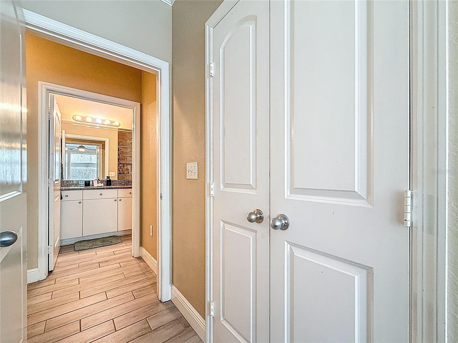 Image 22 of 37 For 4221 Spruce Street 2218