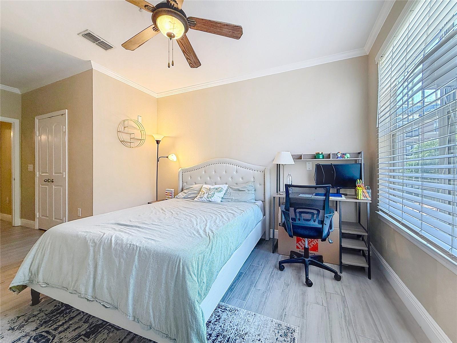 Image 26 of 37 For 4221 Spruce Street 2218