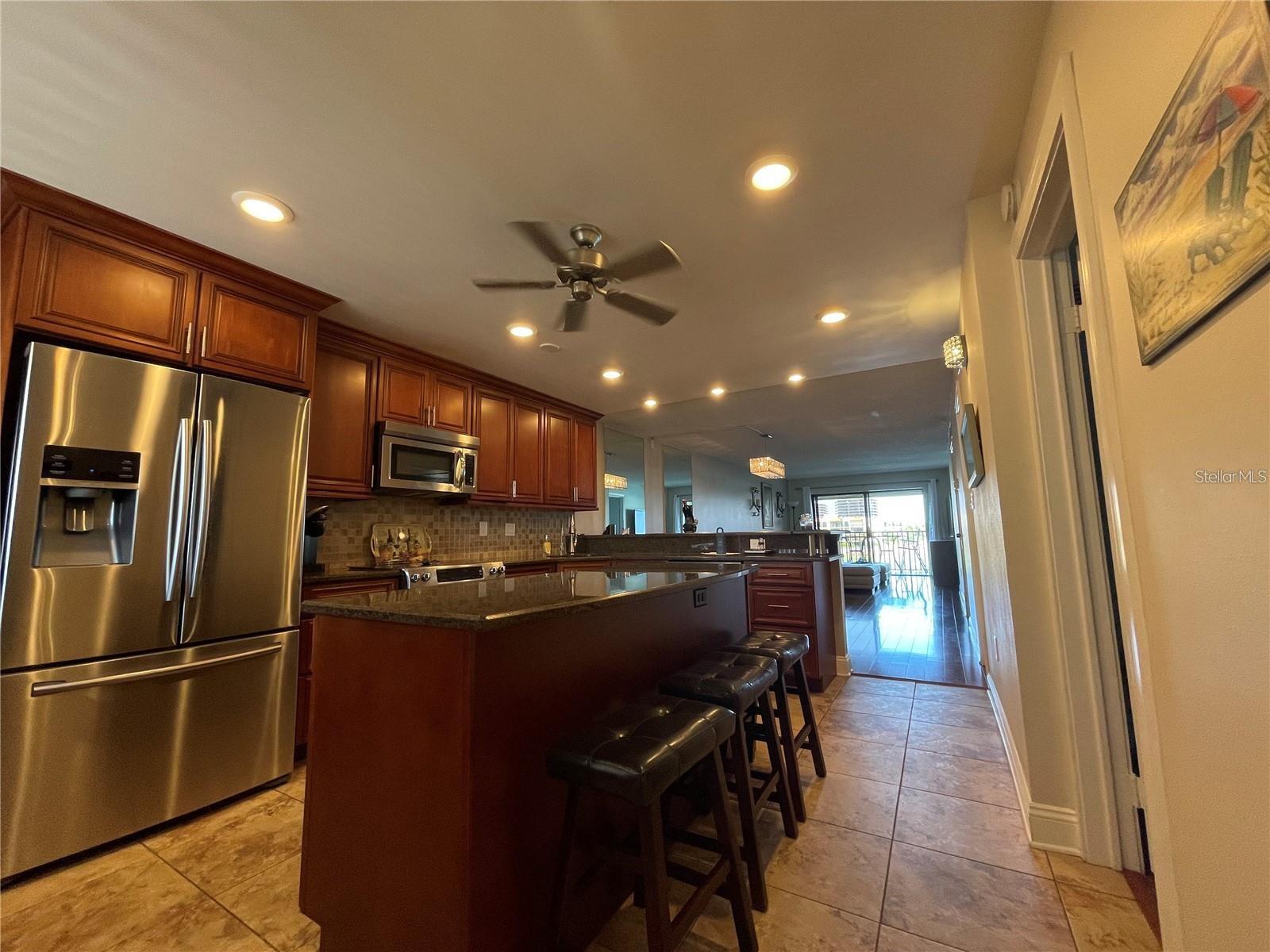 Image 2 of 43 For 7150 Sunset Way 203