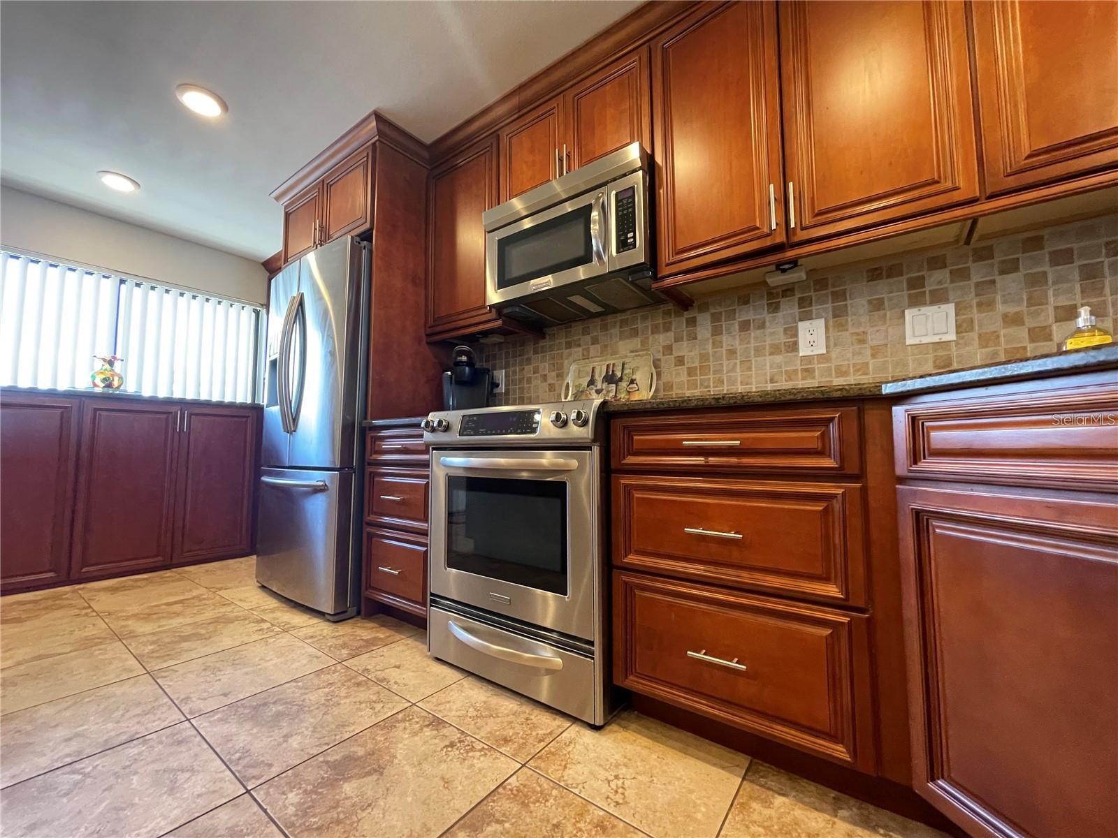 Image 4 of 43 For 7150 Sunset Way 203