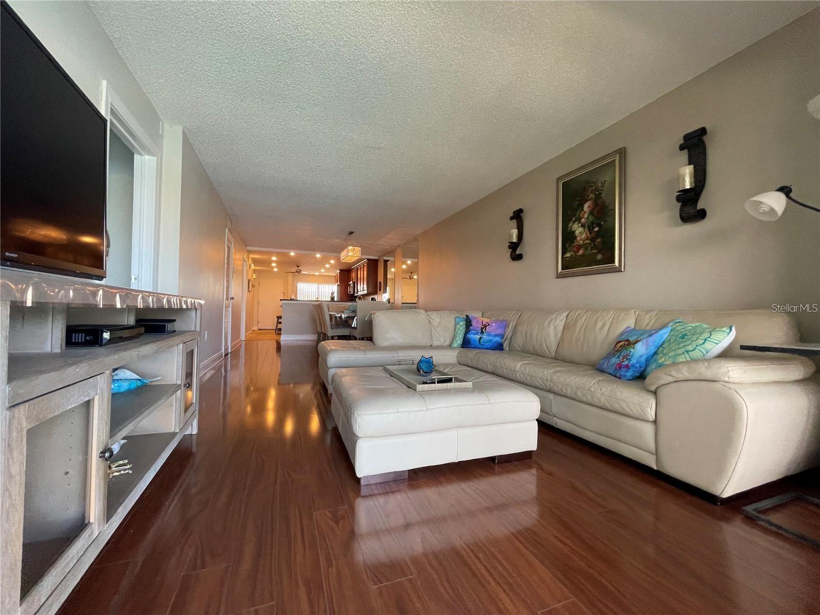 Image 8 of 43 For 7150 Sunset Way 203